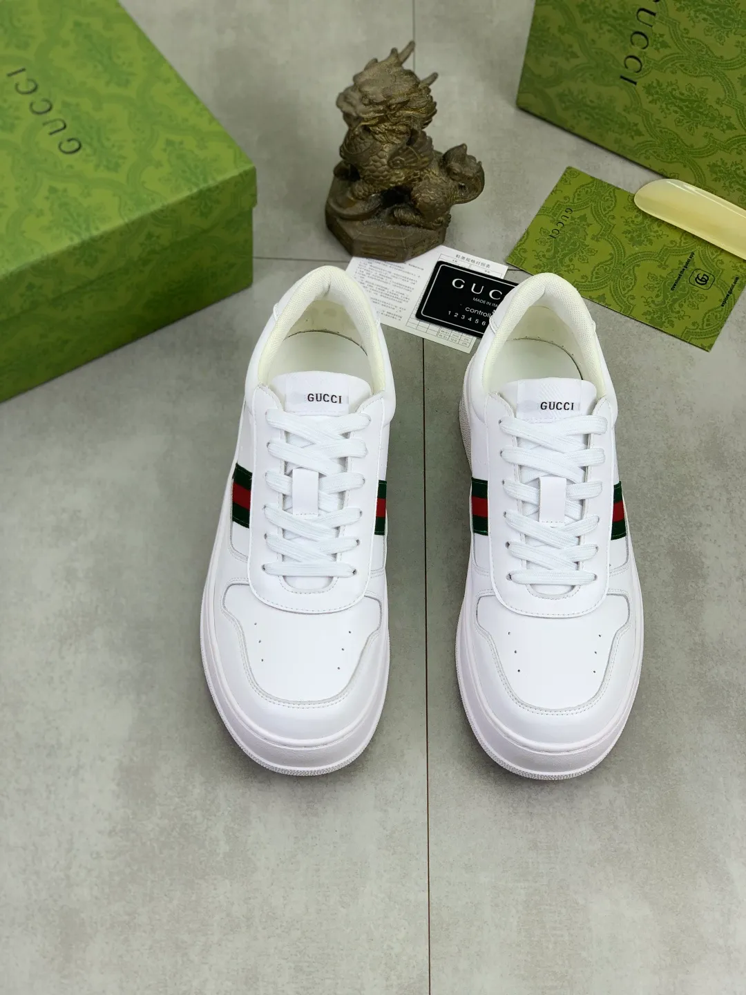 Men's shoes 💰P400💰【New model】 🆘 The latest model from Gucci official website 🎁 Classic casual and fashionable men's shoes 👟 Hot model 💥 Simple and elegant style, exclusive for trendy men. Unique latest brand elements from the official website 👑 Original Gucci decoration, fashionable and generous, made of original soft calfskin fabric ➕ Comfortable soft pigskin lining ✅Wear-resistant rubber outsole specified on the official website_Full elasticity, classic model taken in real life🎬Color: 5️⃣colors available😍Number: 38-44 (45 46 customized)